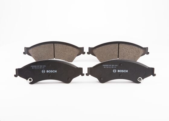 PASTILLA DE FRENO DEL NEW PREMIUM FMSI 8905-D1676 FORD RANGER - AVENTURE, KIA PREGIO 94-99, BT50 4X2, LUV DMAX RT50 2.5 4X4